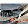 Image 13 : 2013 HYUNDAI 260LC-9A HYDRAULIC EXCAVATOR