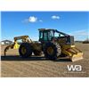 Image 2 : 2003 JOHN DEERE 748G 4X4 GRAPPLE SKIDDER