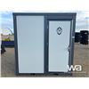 Image 8 : PORTABLE RESTROOM