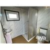 Image 10 : PORTABLE RESTROOM