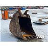 Image 2 : WBM 250 SERIES EXCAVATOR 44 IN. DIGGING BUCKET