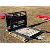 Image 2 : 48  IN. HYDRAULIC SKID STEER FORKS