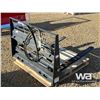 Image 3 : 48 IN. HYDRAULIC SKID STEER PALLET FORKS