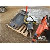 Image 4 : BOBCAT 30C HYD. SKID STEER AUGER & BIT