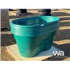 Image 4 : (6) 380L WATER TROUGHS