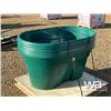 Image 4 : (6) 380L WATER TROUGHS