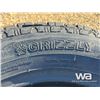 Image 4 : (4) GRIZZLY 265/70R18 TIRES