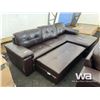 Image 2 : SECTIONAL WITH OTTOMAN
