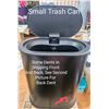 Image 1 : Trash Can