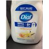 Image 2 : 2 Large Bottles of Dial Vanilla Honey Scent Hand Soap - 1.53L Each - New