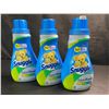 Image 1 : 3 Bottles of Snuggle Original SuperFresh Liquid Fabric Softener - 937ml Each - New