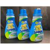 Image 1 : 3 Bottles of Snuggle Original SuperFresh Liquid Fabric Softener - 937ml Each - New