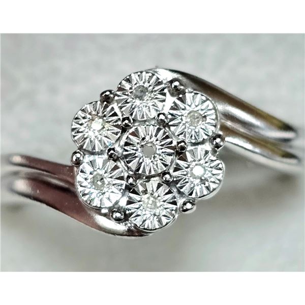 SILVER 7 DIAMOND RING (~SIZE 7)