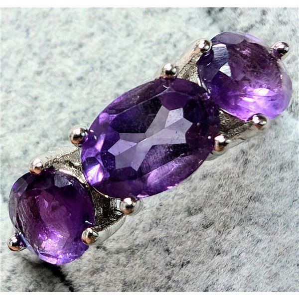 SILVER AMETHYST 1.8CT RING