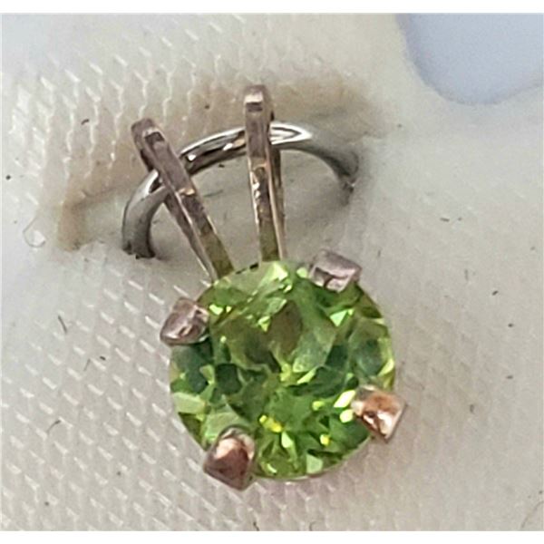 SILVER PERIDOT(0.58CT) PENDANT, MADE IN CANADA