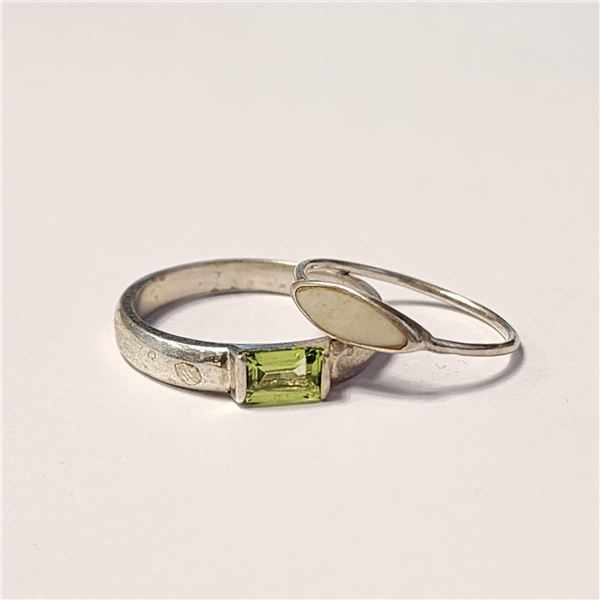 SILVER 2 RINGS OPAL AND PERIDOT SET