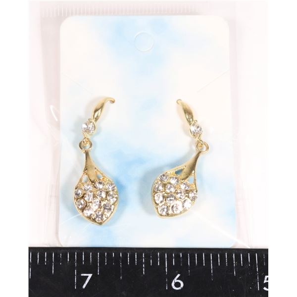 NEW TEAR DROP DANGLE CLEAR RHINESTONE EARRINGS