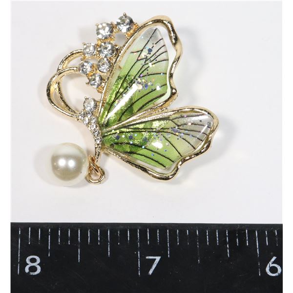 NEW RHINESTONE GREEN WINGED BUTTERFLY BROOCH