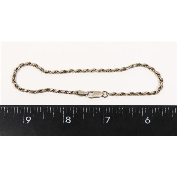 SILVER BRACELET (APPROX 8")