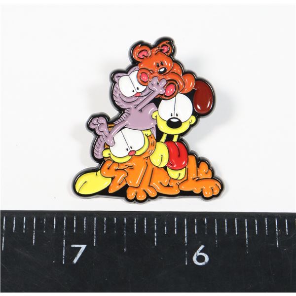 NEW GARFIELD THEM LAPEL PIN. GARFIELD, ODIE,