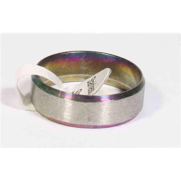 NEW SIZE 11 SILVER TONE BAND WITH MULTI COLOR