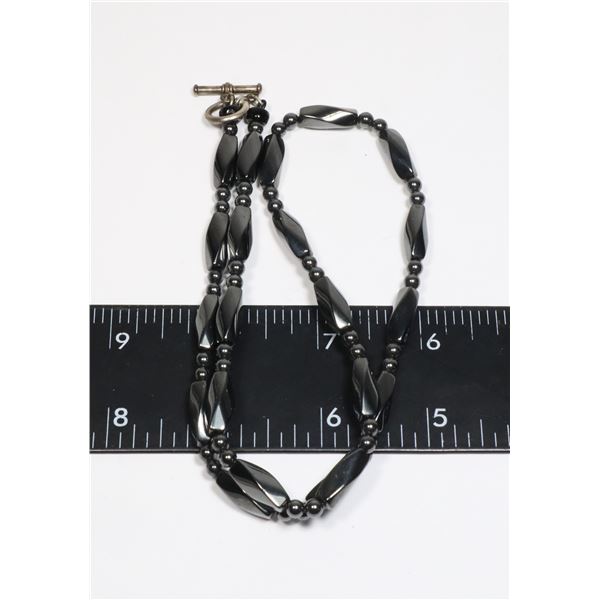 MAGNETIC BEAD NECKLACE