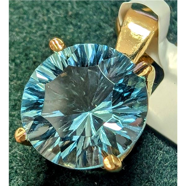 14K YELLOW GOLD 1.48G NATURAL BLUE TOPAZ 3.1CT  PENDANT