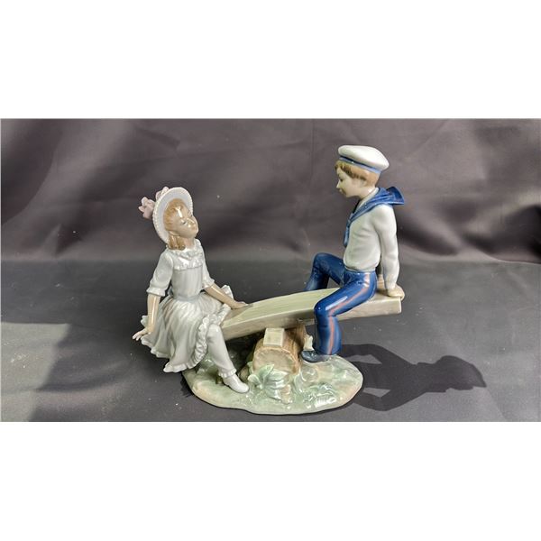 LLADRO HAND MADE IN SPAIN FIGURINE