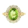 Image 5 : Antique 18K Gold 2.75 ctw Oval Bezel Peridot w/ Detailed Frame Solitaire Ring