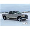 Image 2 : 2002 GMC SIERRA 2500HD CREW CAB PICKUP
