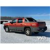 Image 4 : 2002 CHEVROLET AVALANCHE CREW CAB PICKUP