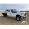 Image 2 : 2013 FORD F350 XL CREW CAB FLATBED TRUCK