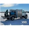 Image 3 : 1998 INTERNATIONAL 4700 DT466E S/A SERVICE TRUCK