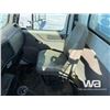 Image 7 : 1998 INTERNATIONAL 4700 DT466E S/A SERVICE TRUCK