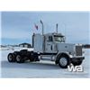 Image 2 : 2003 PETERBILT 378 T/A SLEEPER TRUCK TRACTOR