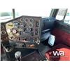 Image 8 : 1994 FREIGHTLINER T/A SLEEPER TRUCK TRACTOR