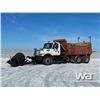 Image 1 : 2003 INTERNATIONAL 7500 T/A PLOW/SAND TRUCK