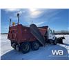 Image 3 : 2003 INTERNATIONAL 7500 T/A PLOW/SAND TRUCK
