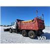 Image 4 : 2003 INTERNATIONAL 7500 T/A PLOW/SAND TRUCK