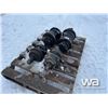 Image 2 : 380 EXCAVATOR ROLLERS