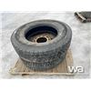 Image 2 : (2) 11R24.5 TRUCK TIRES