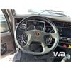 Image 10 : 2019 KENWORTH W900 T/A SLEEPER TRUCK TRACTOR