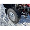 Image 20 : 2019 KENWORTH W900 T/A SLEEPER TRUCK TRACTOR