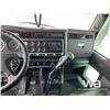 Image 8 : 2016 KENWORTH W900 T/A SLEEPER TRUCK TRACTOR