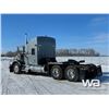 Image 4 : 2013 KENWORTH T800 T/A SLEEPER TRUCK TRACTOR