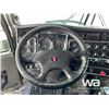 Image 10 : 2012 KENWORTH T800 T/A SLEEPER TRUCK TRACTOR