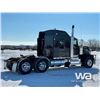 Image 3 : 2012 KENWORTH W900 T/A SLEEPER TRUCK TRACTOR