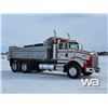 Image 2 : 1999 KENWORTH T800 T/A DUMP TRUCK