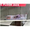 Image 2 : 3 TON LOW PROFILE HYDRAULIC FLOOR JACK