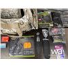 Image 3 : MIXED KNIFE LOT & MORE